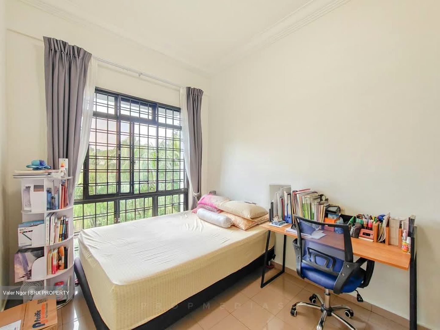 Silahis Apartments (D15), Apartment #574151391
